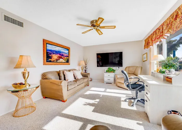 Sunshine Oasis Holiday home *