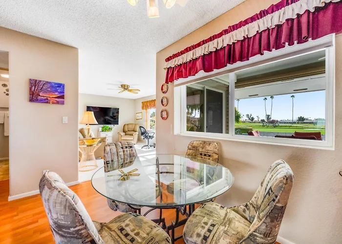 Holiday home Sunshine Oasis