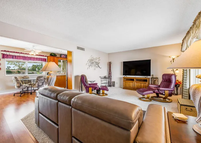 Sunshine Oasis Holiday home